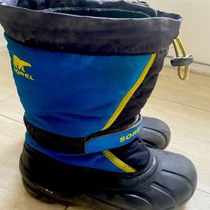 Sorel winter boots for boy